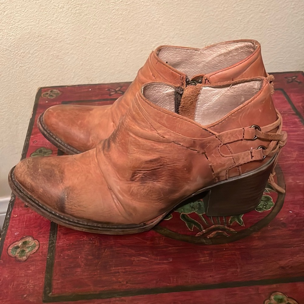 Freebird by Steven ankle boots
